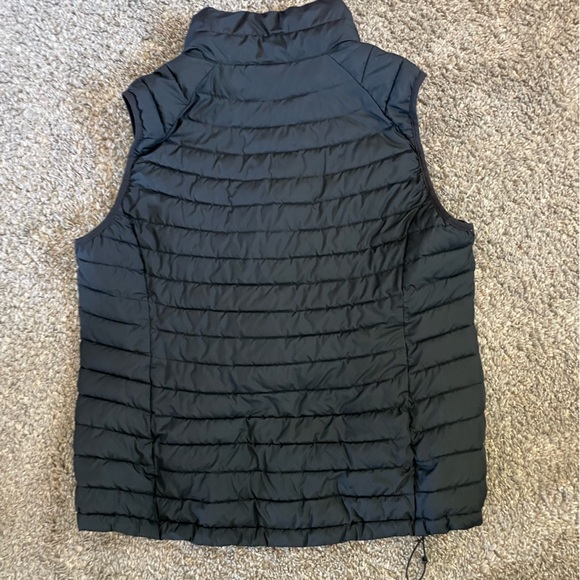 Women’s Columbia Vest - Picture 2 of 4